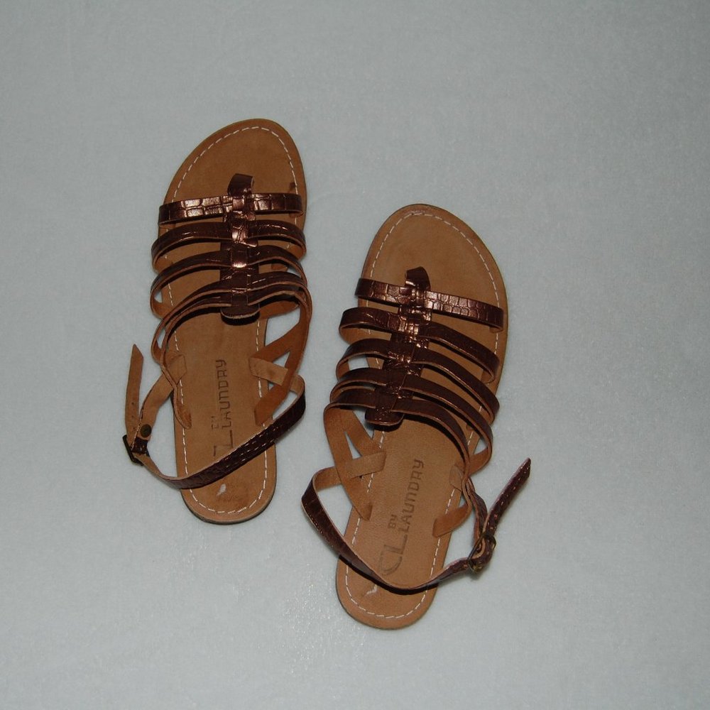 NWOB CL by Laundry Flat Leather Sandal Calli Shoes, Size 8